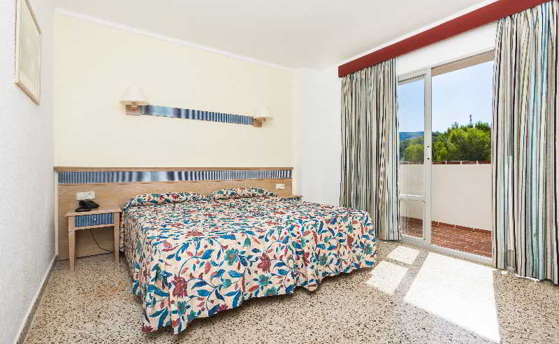 ホテル Globales Simar Cala de Sant Vicenc エクステリア 写真