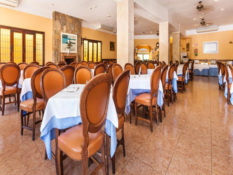 ホテル Globales Simar Cala de Sant Vicenc エクステリア 写真