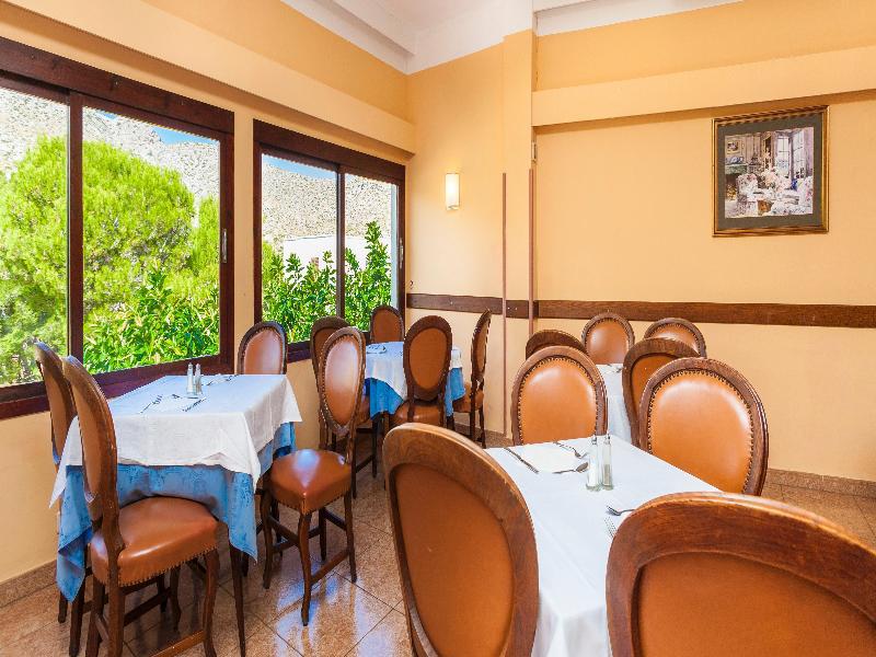 ホテル Globales Simar Cala de Sant Vicenc エクステリア 写真