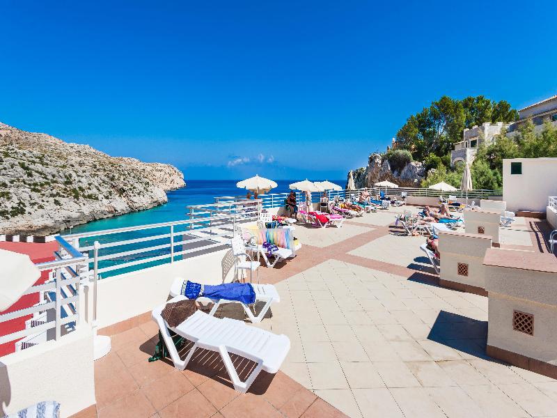 ホテル Globales Simar Cala de Sant Vicenc エクステリア 写真