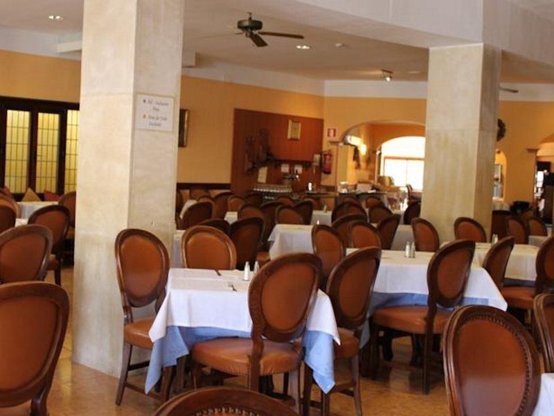 ホテル Globales Simar Cala de Sant Vicenc エクステリア 写真