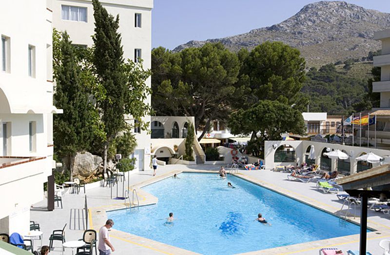 ホテル Globales Simar Cala de Sant Vicenc 設備 写真